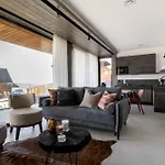 Holiday home Montini - Z Jacuzzi Na Gorze Ochodzita Koniakow