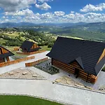 Holiday home Montini - Z Jacuzzi Na Gorze Ochodzita Koniakow