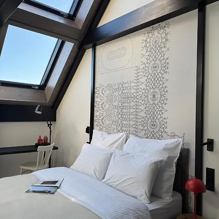 Montini - Z Jacuzzi Na Gorze Ochodzita