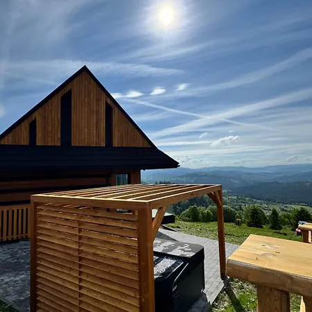 Holiday home Montini - Z Jacuzzi Na Gorze Ochodzita Koniakow