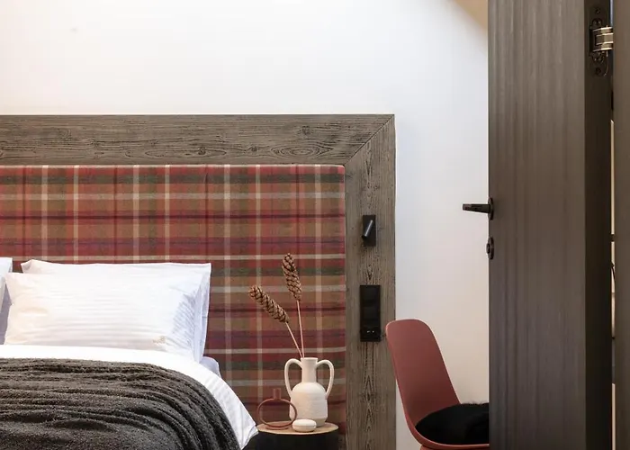 Montini - Z Jacuzzi Na Gorze Ochodzita Koniaków