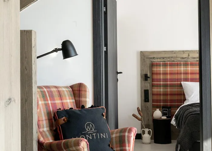 Montini - Z Jacuzzi Na Górze Ochodzita * Koniaków