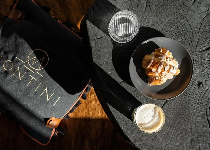 Montini - Z Jacuzzi Na Górze Ochodzita * Koniaków